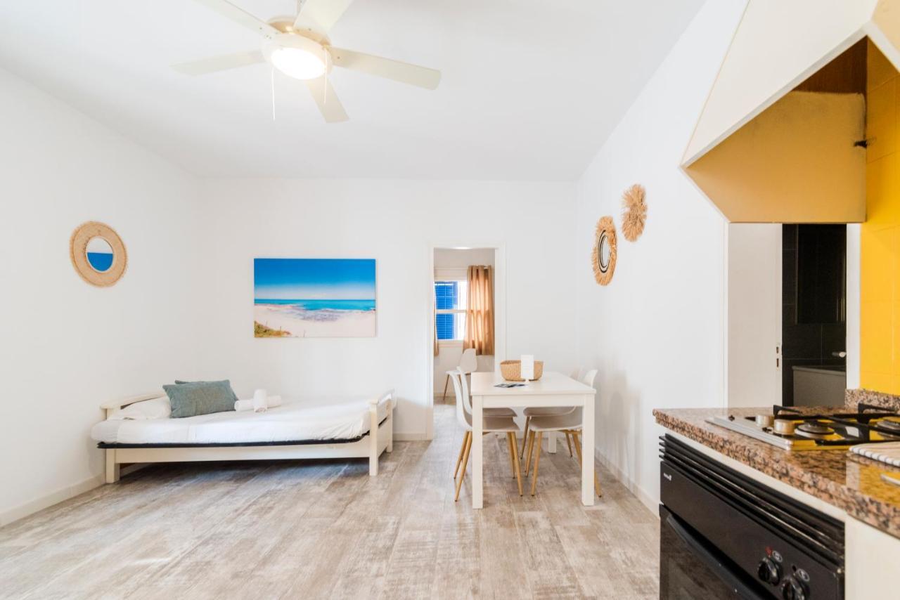 Apartamentos Verdera เอสปุญอลส์ ภายนอก รูปภาพ