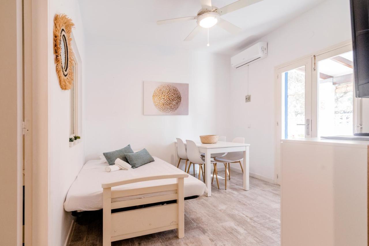 Apartamentos Verdera เอสปุญอลส์ ภายนอก รูปภาพ