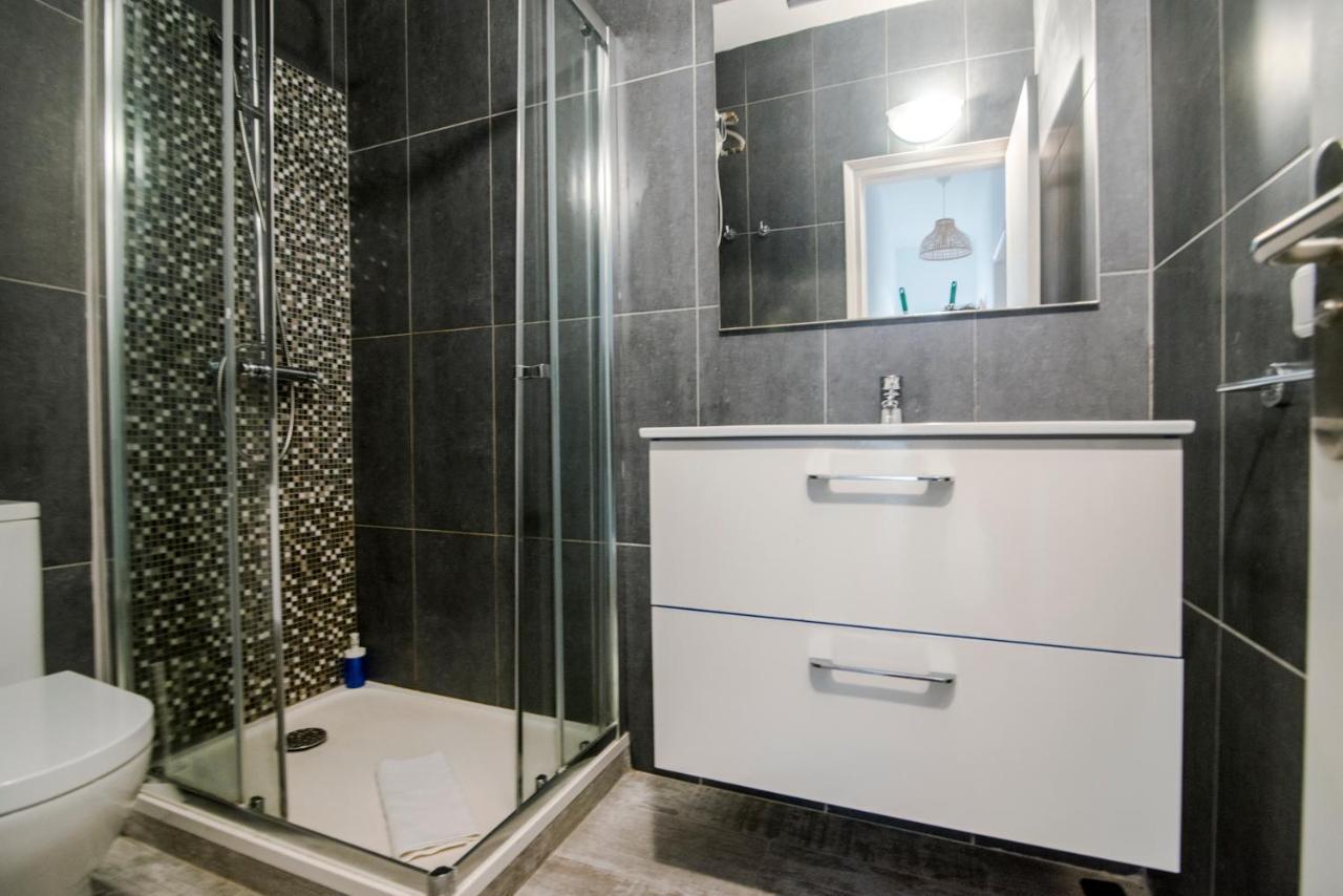 Apartamentos Verdera เอสปุญอลส์ ภายนอก รูปภาพ