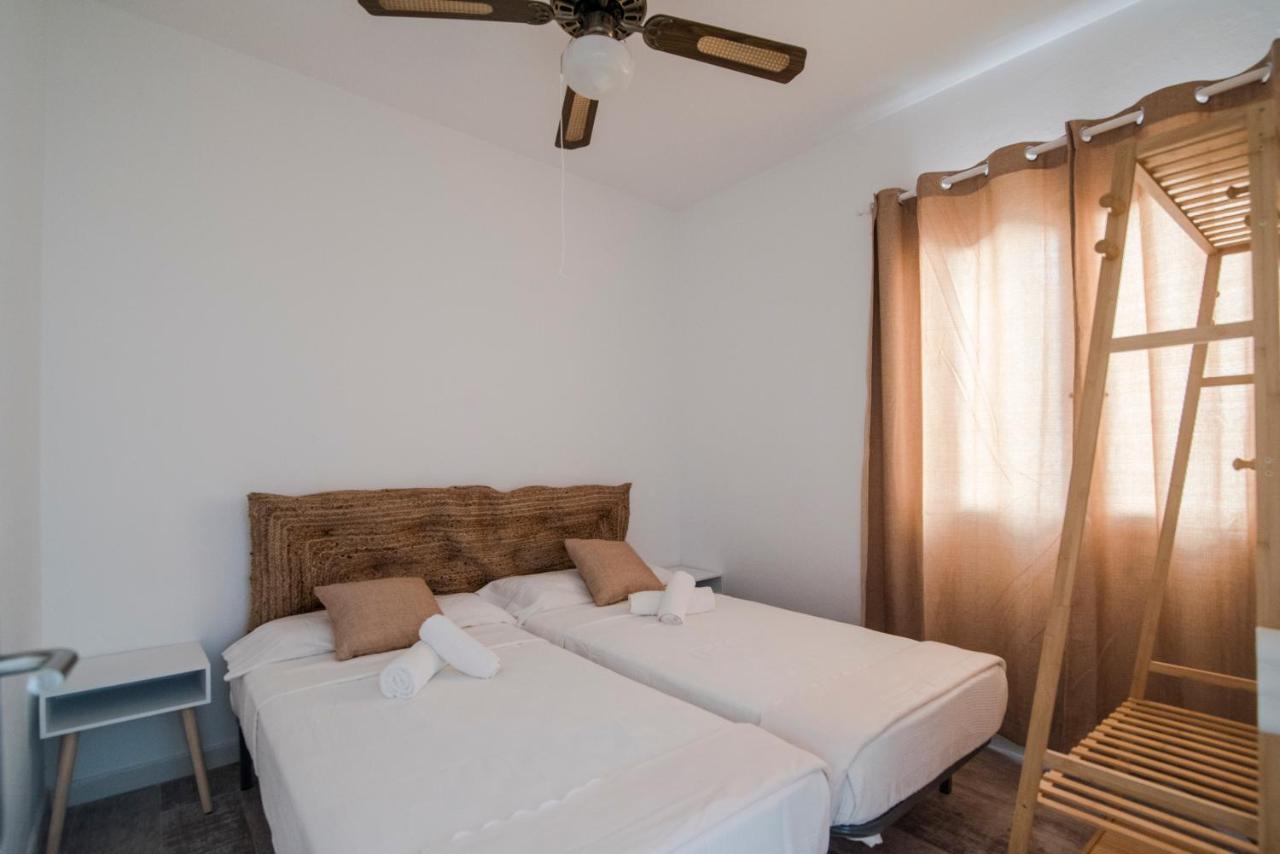 Apartamentos Verdera เอสปุญอลส์ ภายนอก รูปภาพ