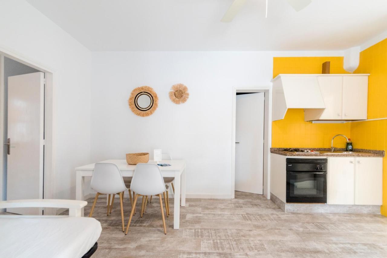 Apartamentos Verdera เอสปุญอลส์ ภายนอก รูปภาพ